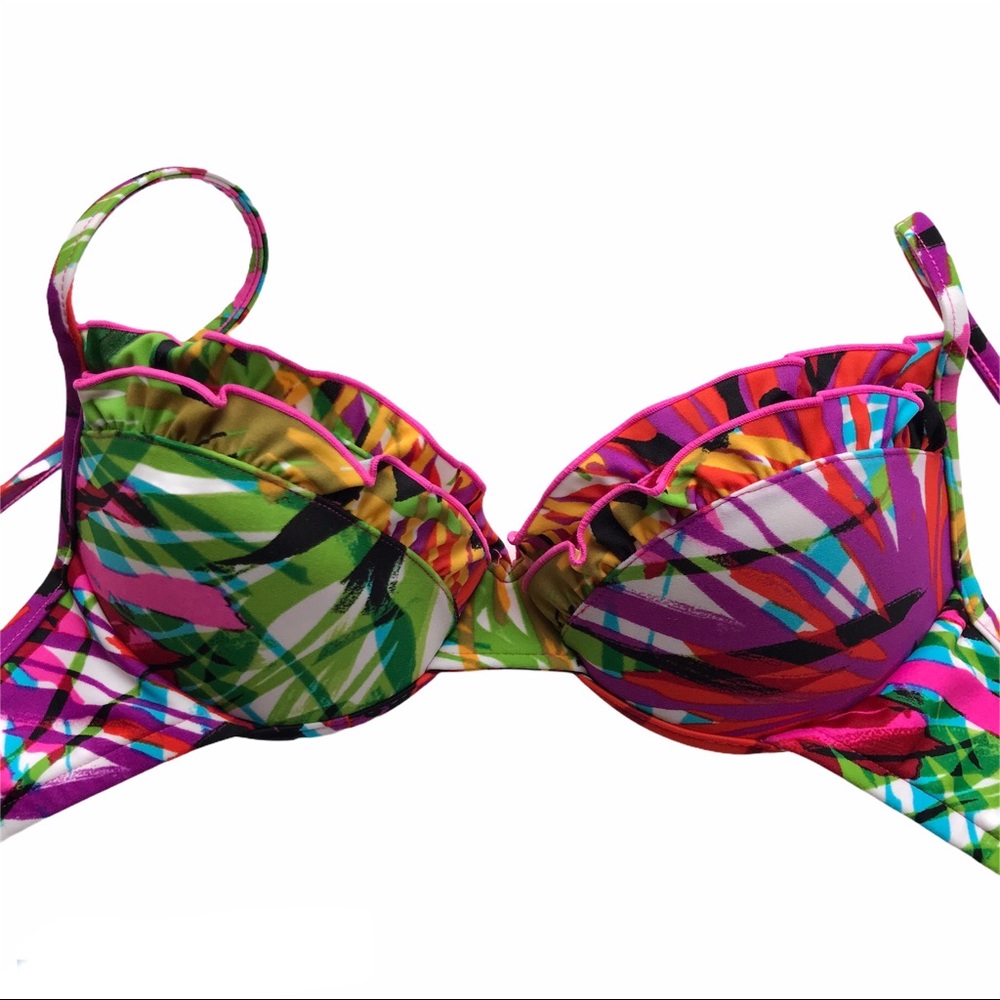 Xhiliration Tropical Floral Bikini Top NWOT‎